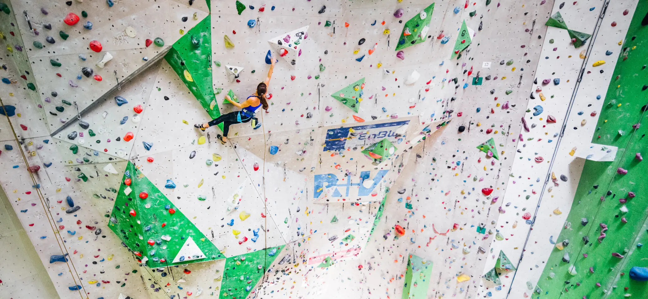 Kletterer Wettkampfwand 05 | © diekletterarena