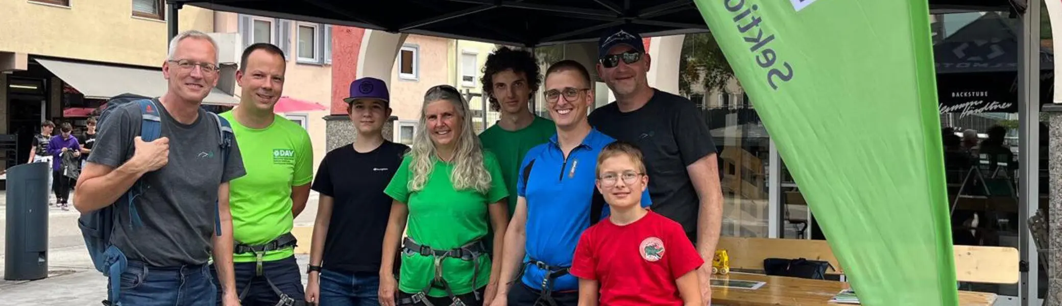 Gruppenfoto Helfer Bezirksgruppe Künzelsau auf dem Stadtest 2025 | © DAV Heilbronn