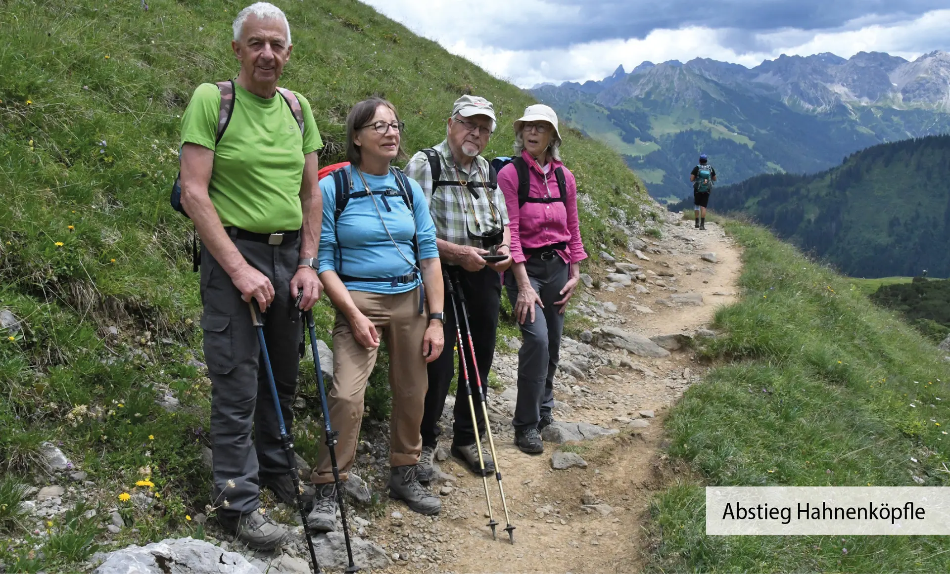 Wandergruppe Abstieg vom Hahnenköpfle | © DAV Heilbronn