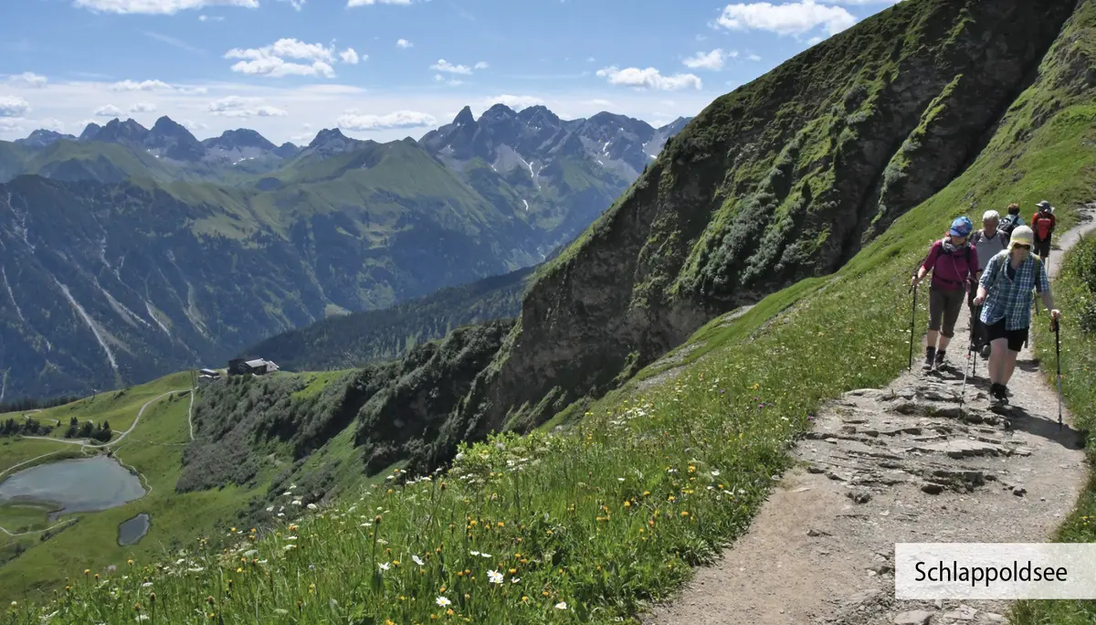 Wandergruppe am Schlappoldsee | © DAV Heilbronn