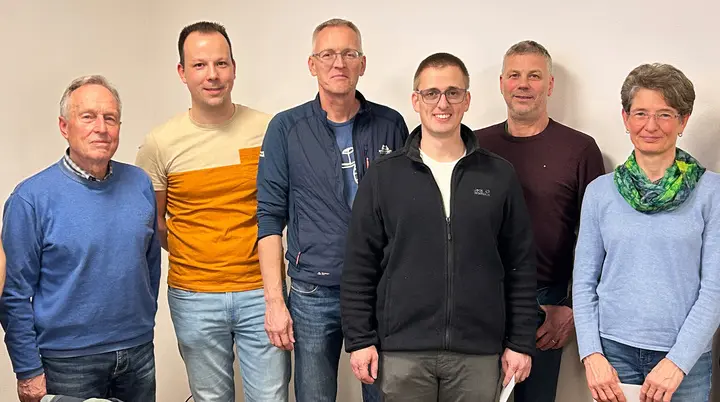 8 Personen auf der Mitgliederversammlung DAV HN / BZG Künzelsau | © DAV HN / BZG Künzelsau
