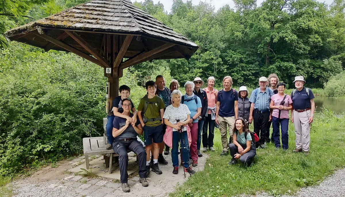 Gruppe von Menschen bei der Monatswanderung der Bezirksgruppe Schwäbisch Hall im Juni 2026 | © DAV Heilbronn