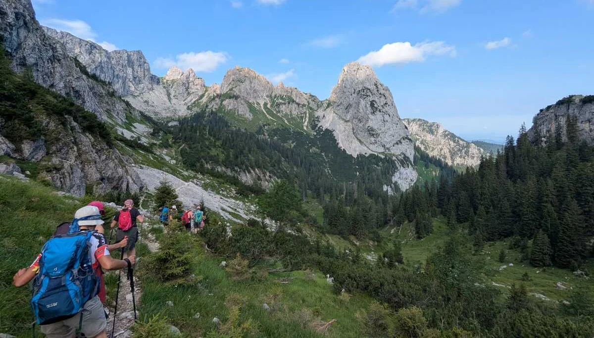 Frauenwandergruppe unterwegs in den Bergen | © DAV Heilbronn