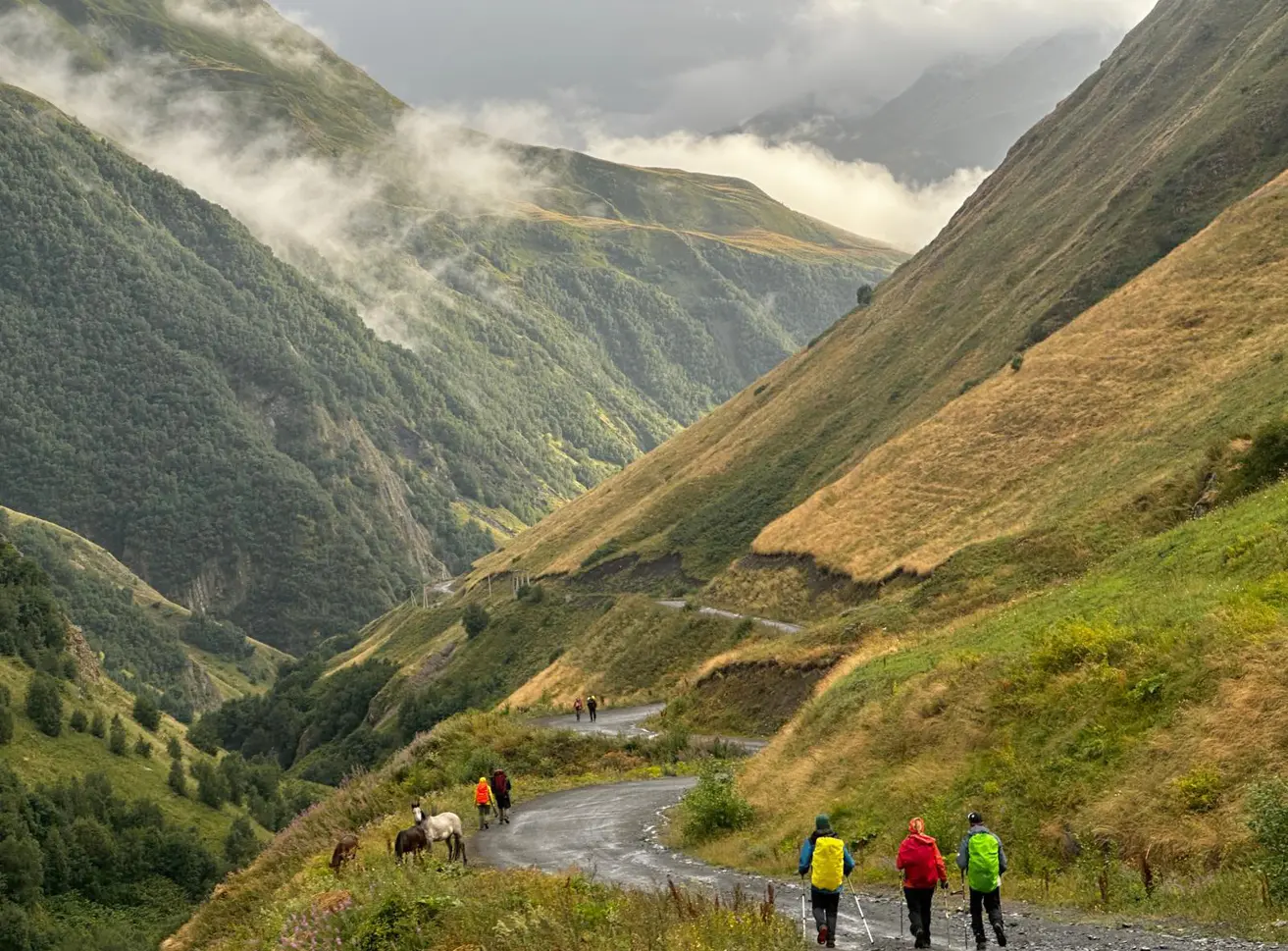 Hochtourengruppe-Georgien-2025-08-Bild-05 | © DAV Heilbronn Andreas Anselm 