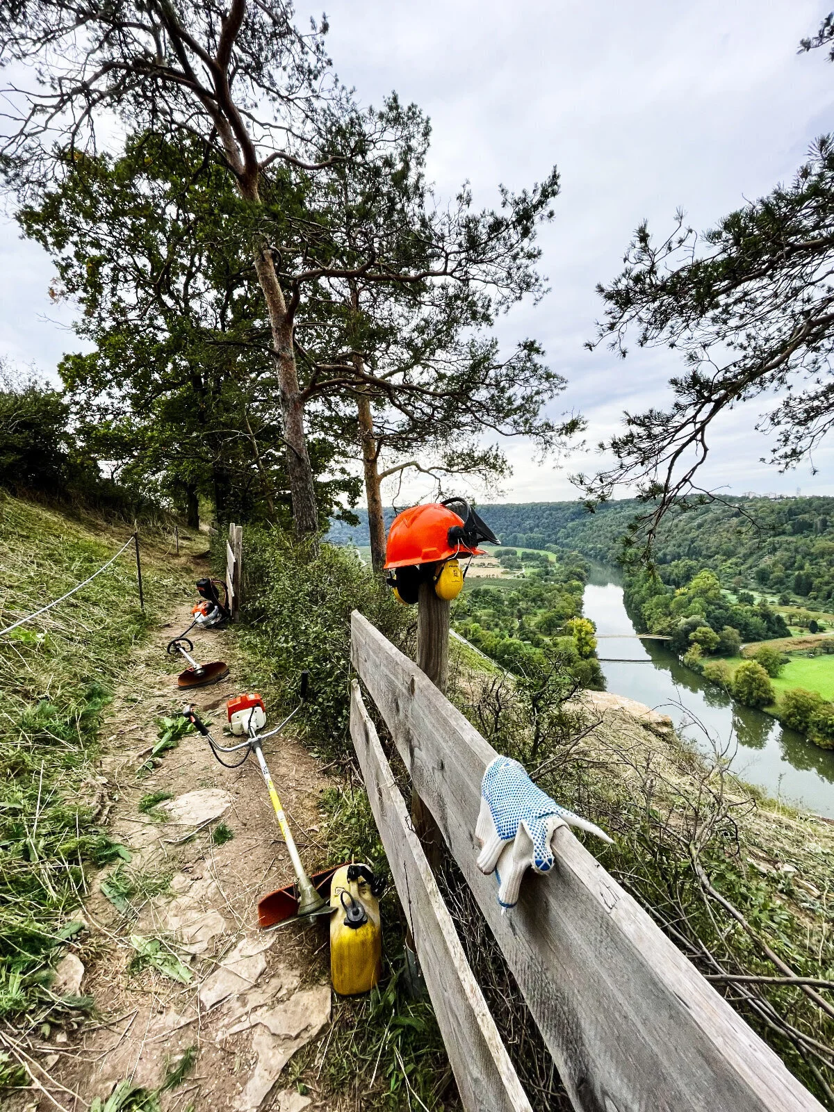 Pflegemaßnnahmen Hessigheim / Werkzeug auf dem Weg / DAV Heilbronn | © DAVHeilbronn