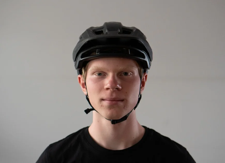DAV Heilbronn Team | © Jan Engelmann junger Mann mit kurzen rot-blonden Haaren, der einen Fahrradhelm trägt | © Jan Engelmann